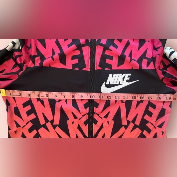 Nike Jacket - Picture 4 of 8
